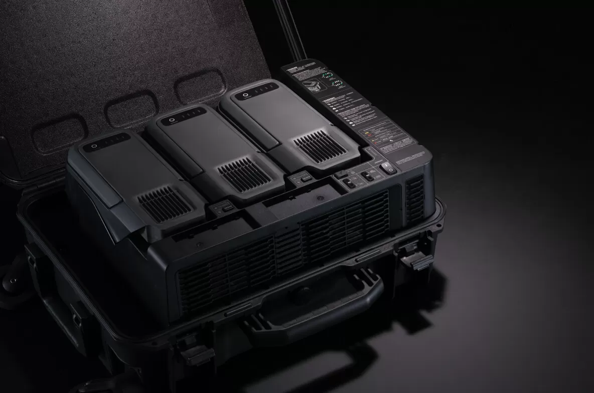 DJI BS100 + 3 x TB100 Power Bundle - Image 2